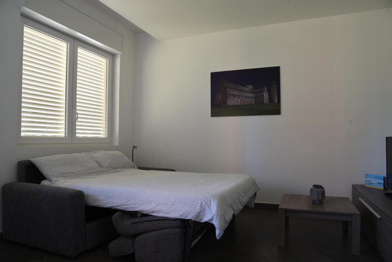 Residence Il Piviere App 7 With Private Garden Calambrone Exterior photo